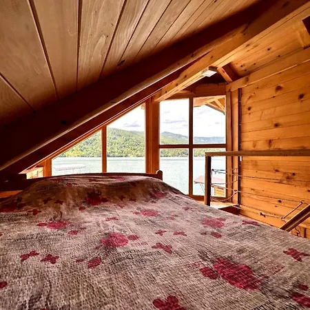 Splav Horizont Casa de Férias Gaocici